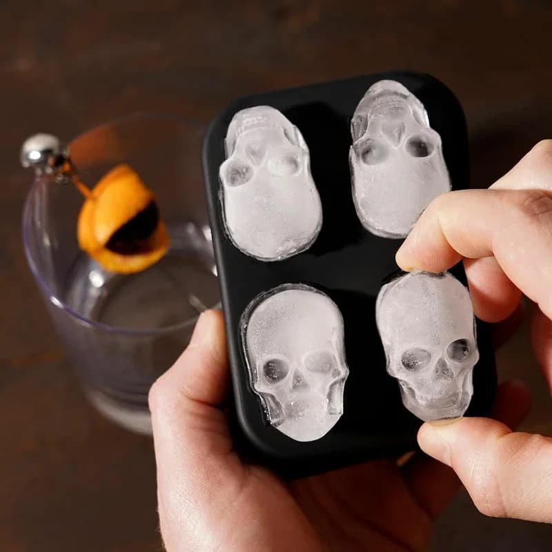 Forma do lodowej kuli z czaszką 3D
